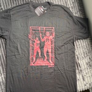 NWT Breaking T- San Francisco 49ers Black Graphic T-Shirt. Medium